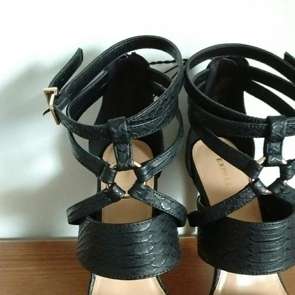 New Express Heels - Picture 6 of 8